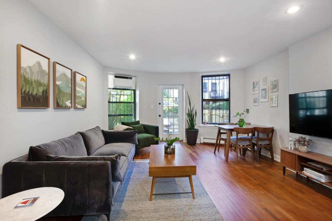 Charming Park Townhome Ferienhaus